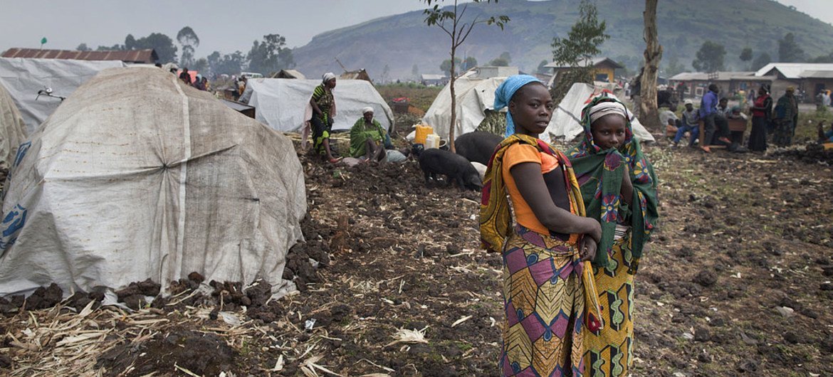People displaced by fighting between M23 and national armed forces set up camp in late 2012 on the outskirts of Goma, in the eastern Democratic Republic of the Congo. (file) People displaced by fighting between M23 and national armed forces set up camp in late 2012 on the outskirts of Goma, in the eastern Democratic Republic of the Congo. (file)