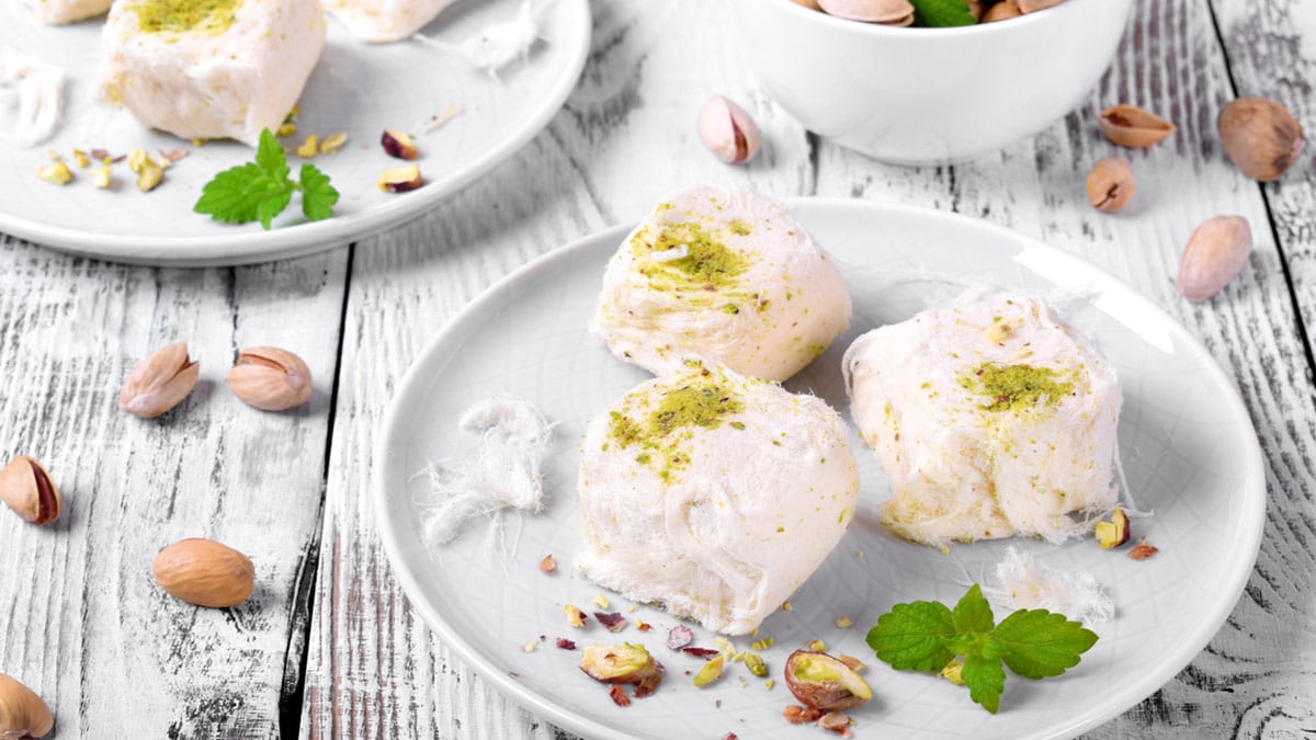 What Is Pashmak? A Short Yet Sweet Introduction To This Iranian Candy Floss