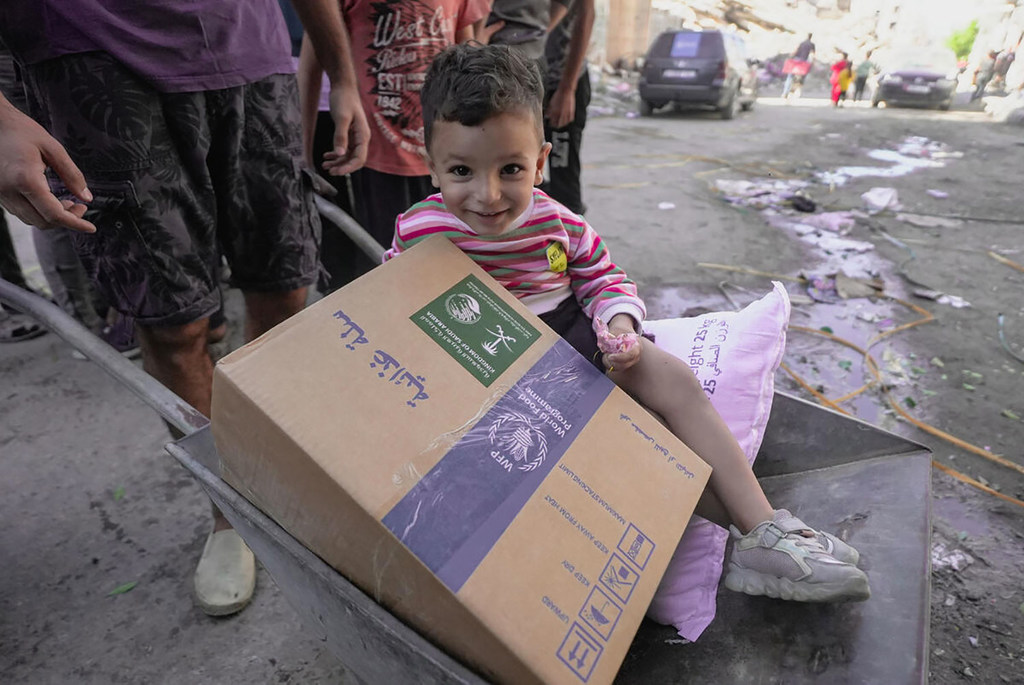 WFP food assistance is a lifeline for children and families in Gaza. WFP food assistance is a lifeline for children and families in Gaza.