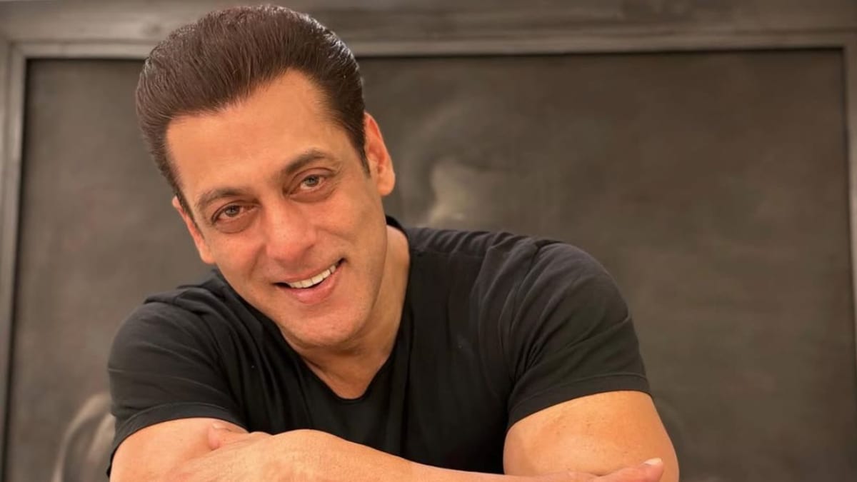 Watch: Salman Khans 59th Birthday Featured Not One Or Two But Four Cakes