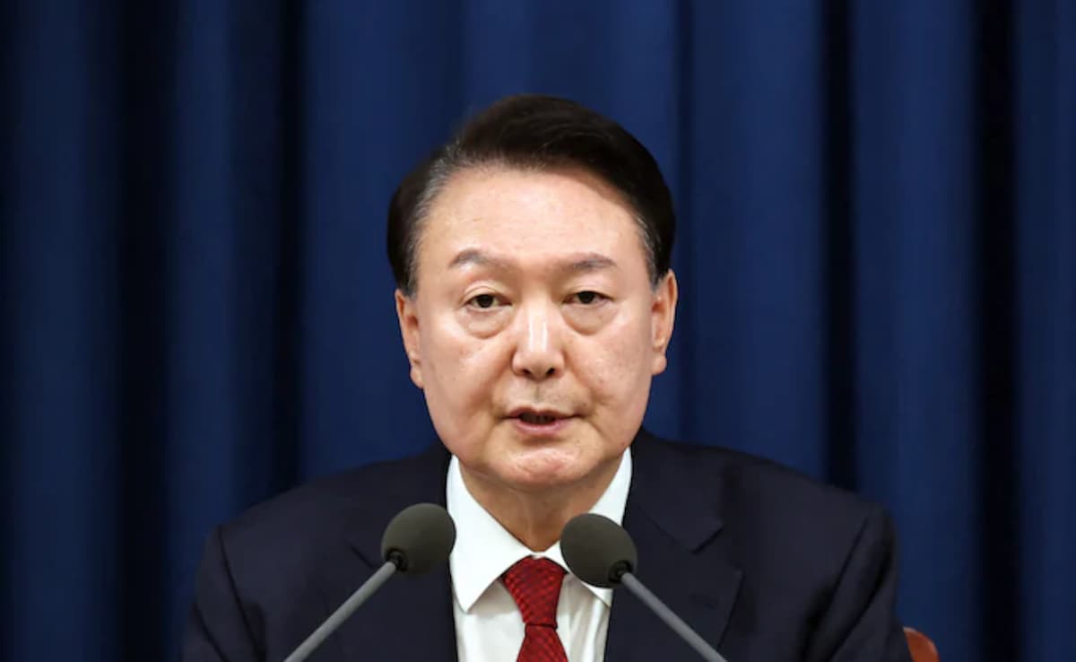 South Korea Probe Team Seeks Arrest Warrant For Ex-President Over Martial Law