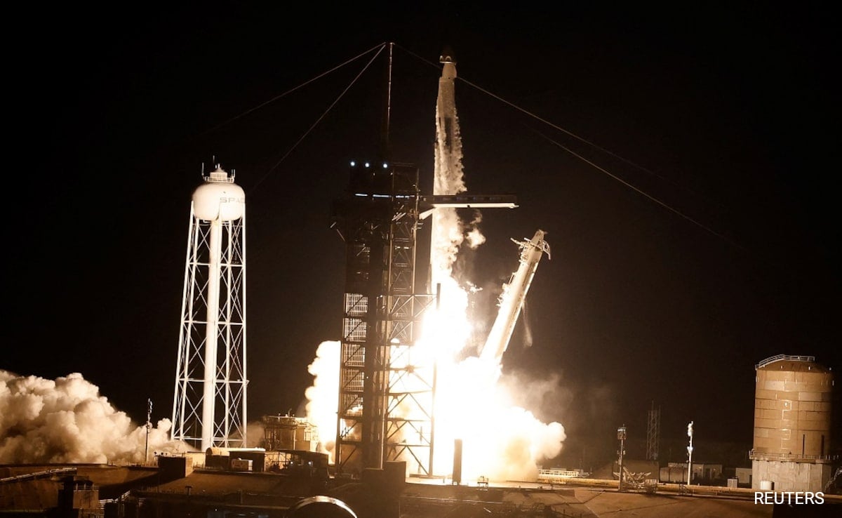 What Time Is NASA’s Parker Solar Probe Closest Sun Flyby on Christmas Eve?