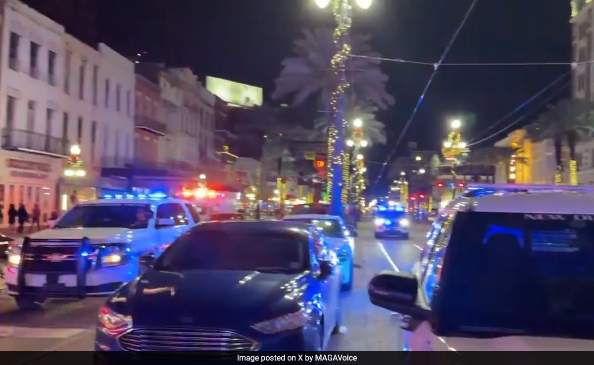 10 Killed, 30 Injured As Car Rams Crowd In New Orleans