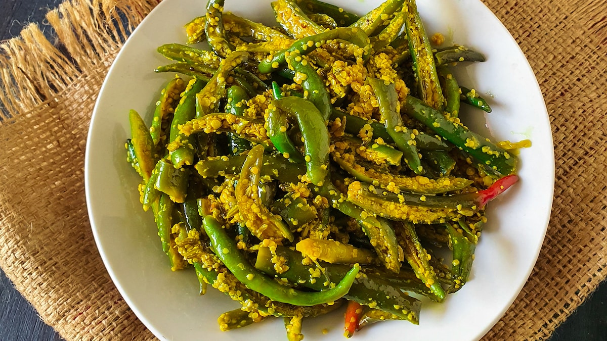 5 Super Handy Tips For Making Green Chilli Pickle At Home