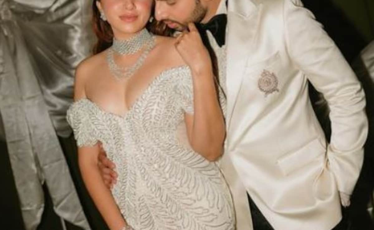 Inside Armaan Malik And Aashna Shroff's Dreamy "Big Bow Affair"