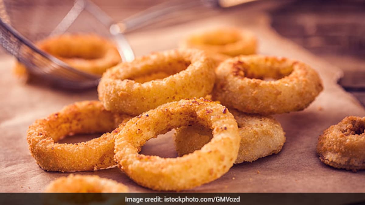 Weekend Special: Make Crispy And Delicious Onion Rings In 20 Minutes