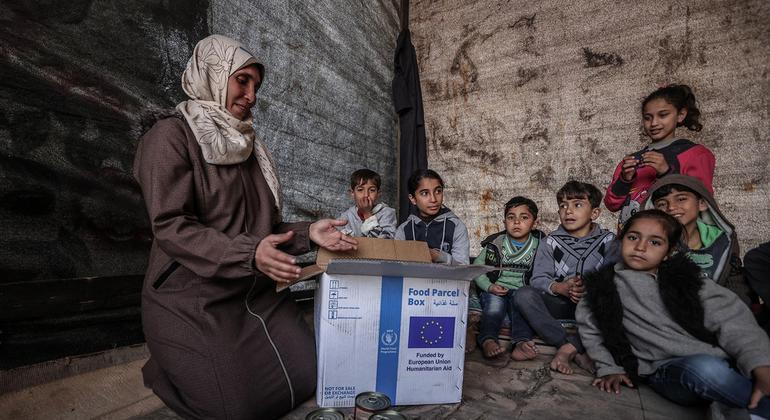 Critical aid blocked in Gaza, as fuel shortages threaten lifesaving services