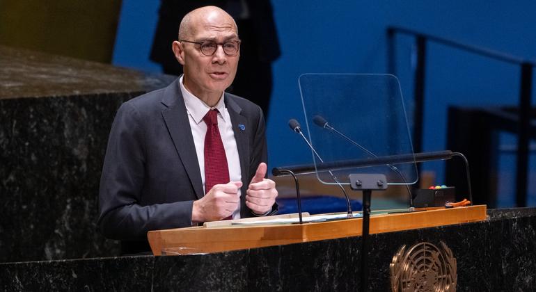 ‘Human rights defenders are key to conflict resolution,’ says Türk