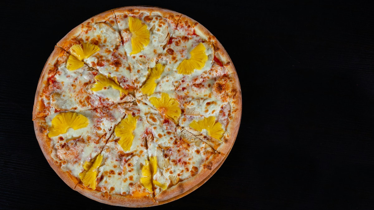 UK Restaurant Charges Rs 10,000 For Pineapple Pizza. Heres Why