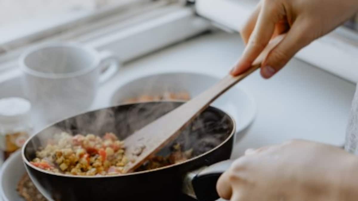 Reduce Oil In Food Without Sacrificing Taste! 5 Secrets To Flavourful, Healthier Cooking