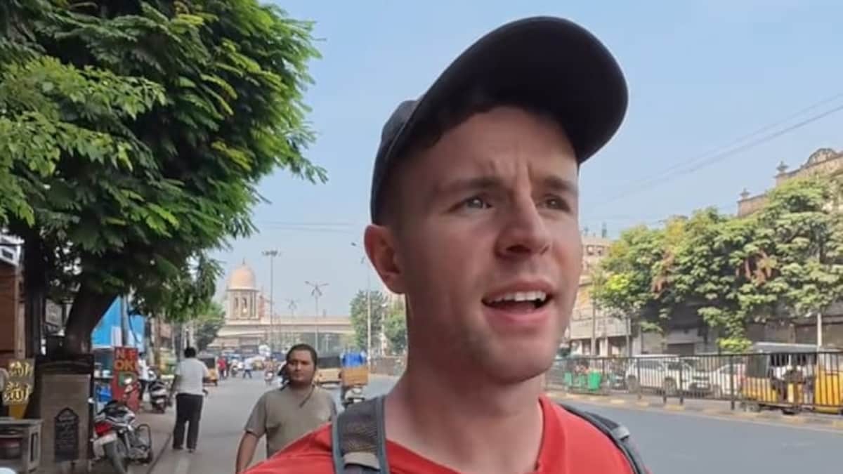 Rs 100 For Single Banana? UK Vloggers Reaction To Indian Street Vendor Is Viral