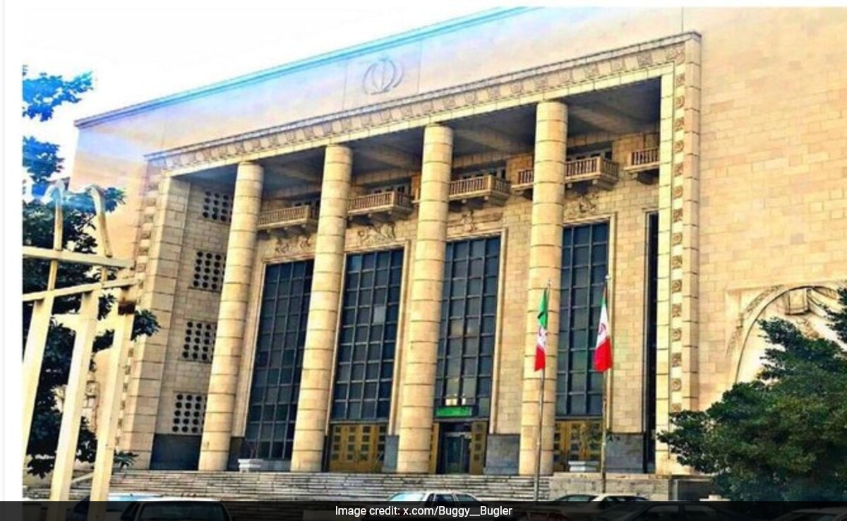 2 Judges Shot Dead, 1 Injured Outside Iran’s Supreme Court In Tehran