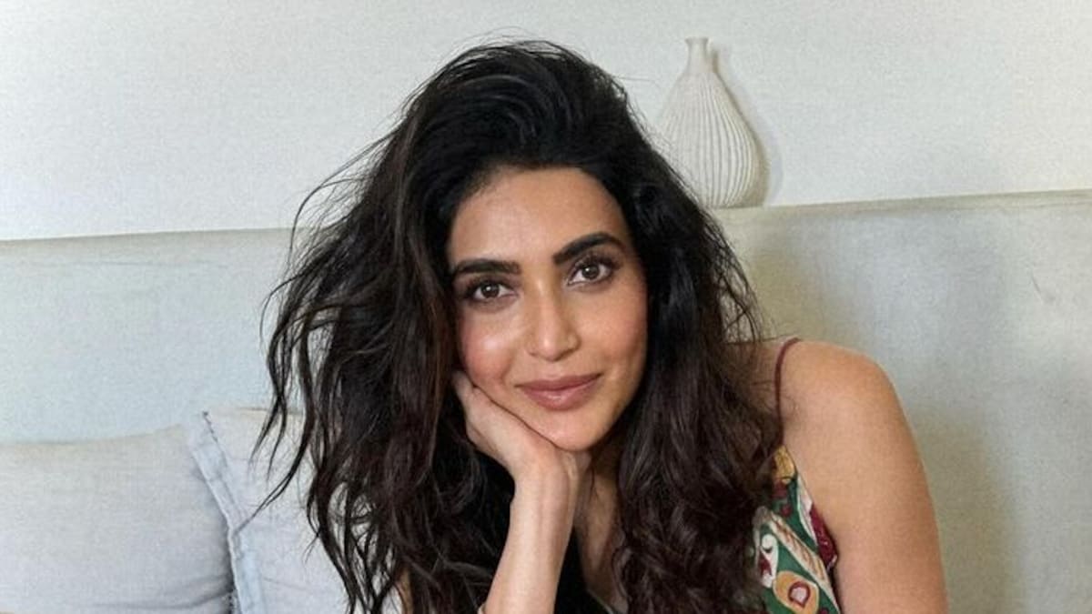 Watch: Karishma Tanna Shows How To Make Fluffy Coconut Shell Idli At Home