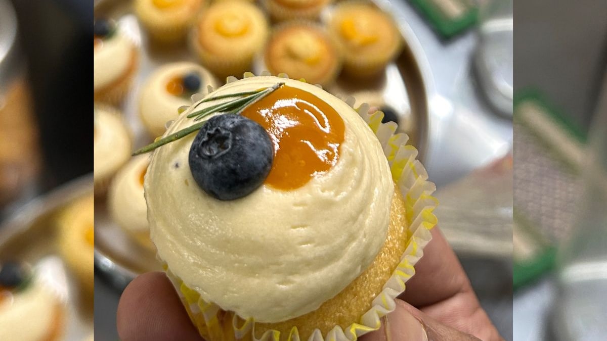 Bengaluru-Based Woman Quit Her Corporate Job To Pursue Baking, Internet Shows Love