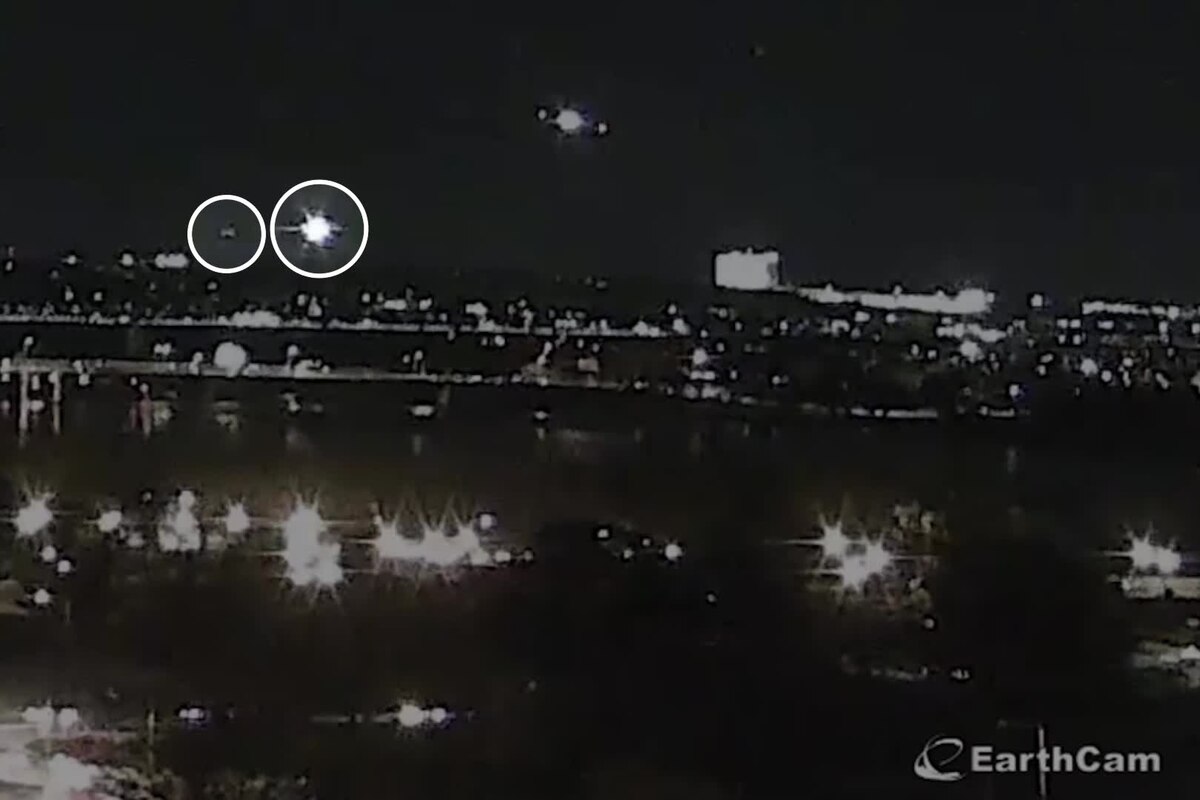 Passenger plane collides with helicopter near Washington, D.C.