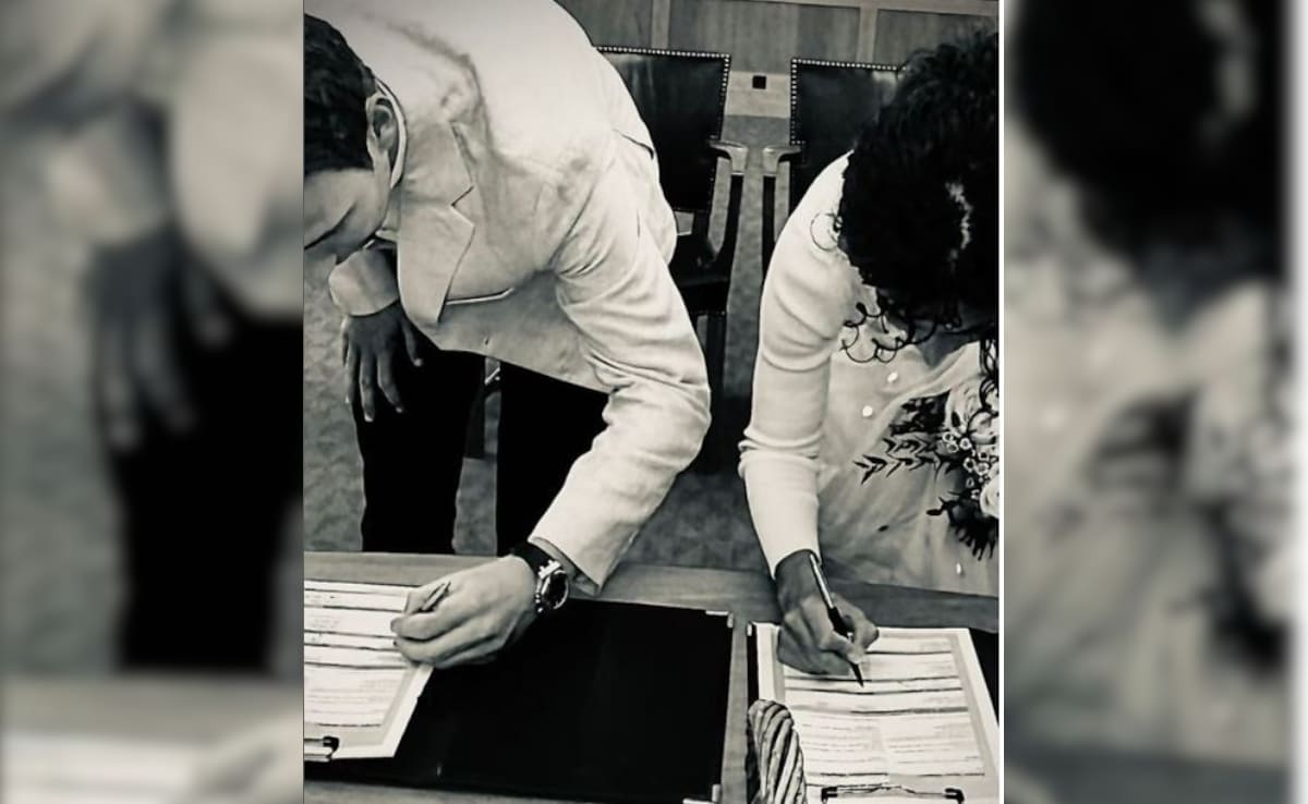 "A Girlfriend That Became My Wife"