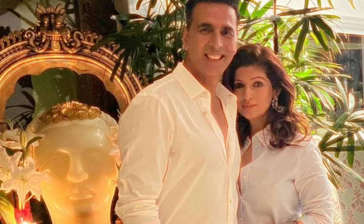 Akshay Kumar And Twinkle Khanna’s Twinning Game On Point