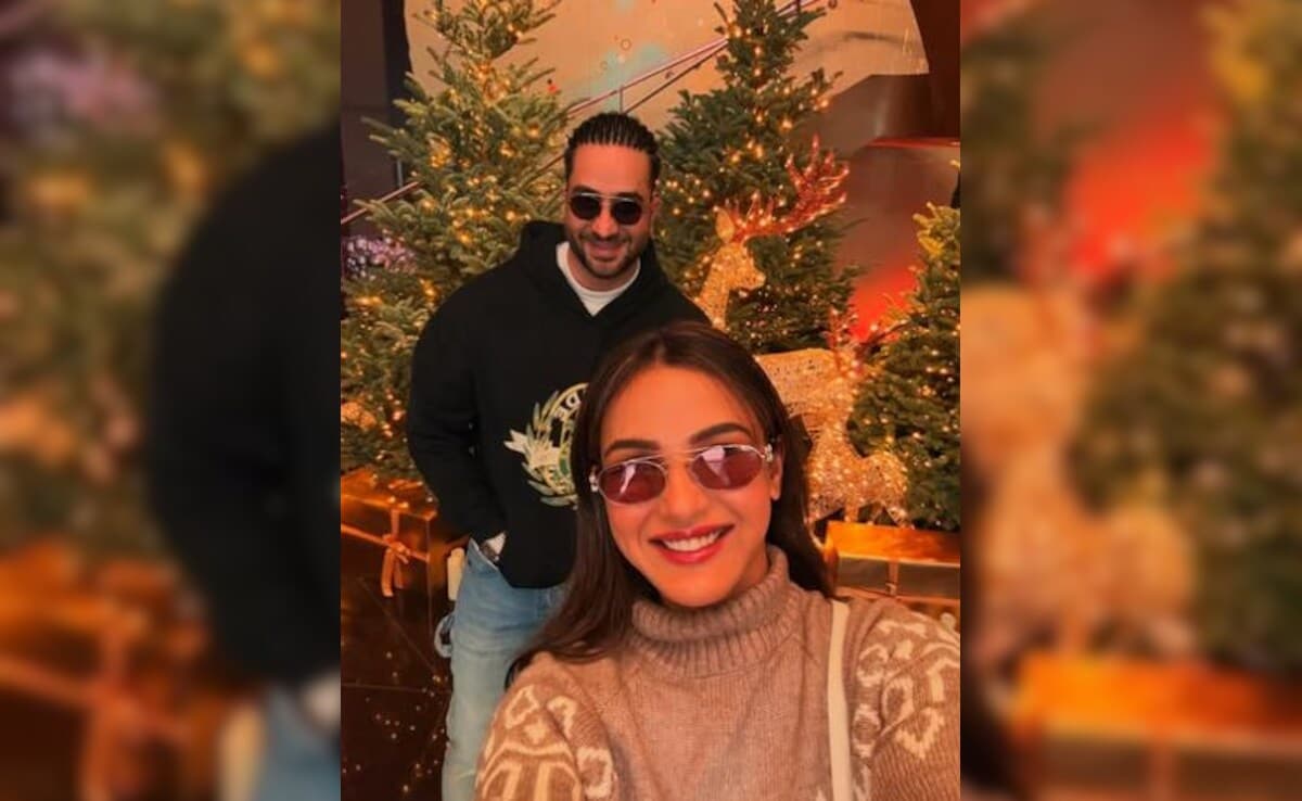 Jasmin Bhasin's New Year Dump Features Usual Suspect