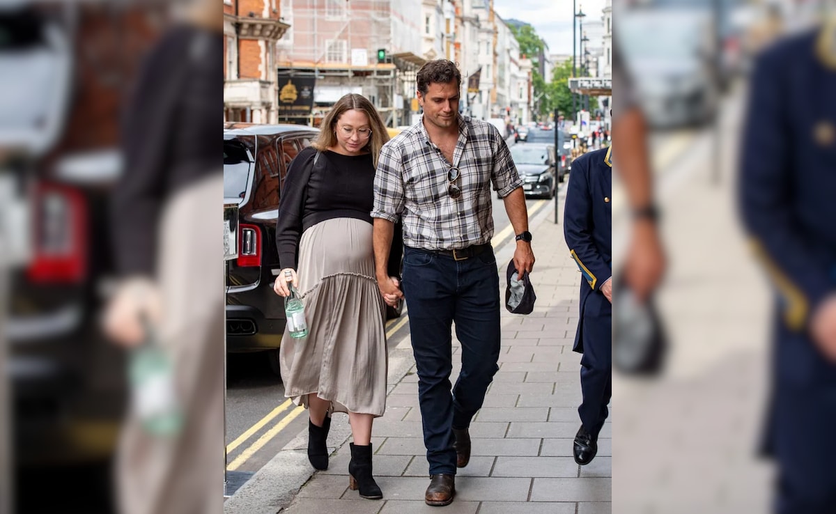 Man Of Steel Actor Henry Cavill, Girlfriend Natalie Viscuso Welcome First Child
