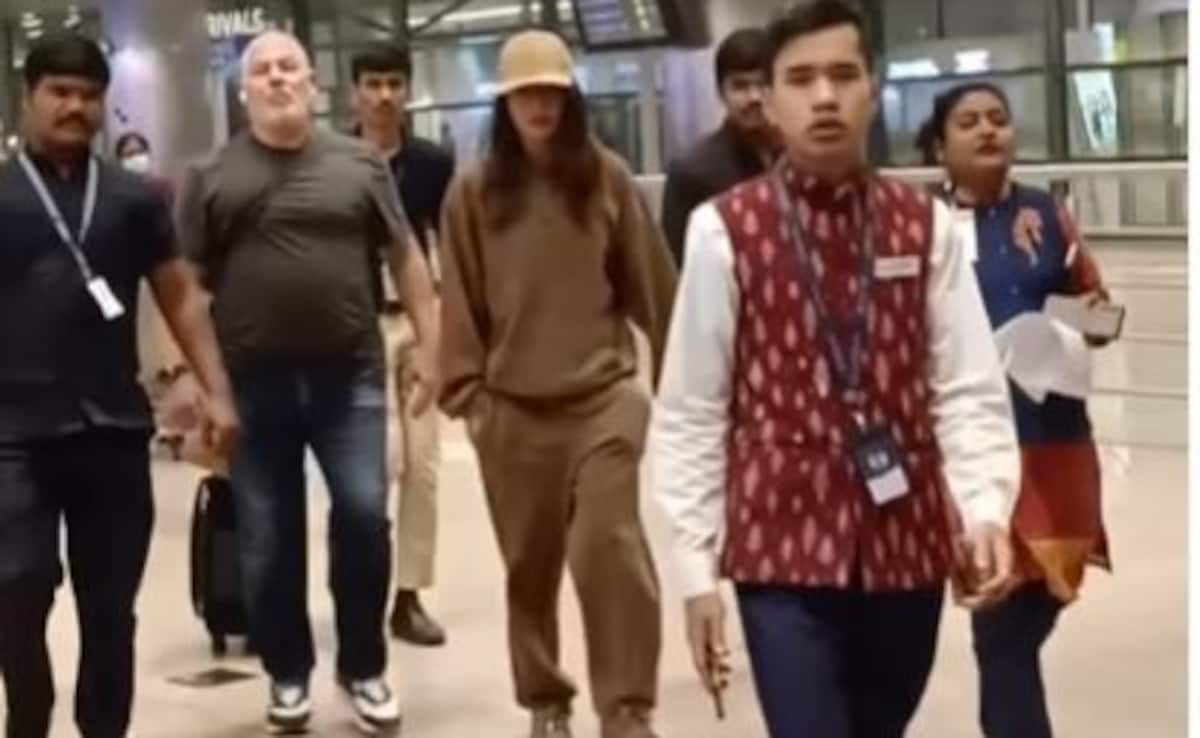 Priyanka Chopra Arrives In Hyderabad. Fans Expect An SS Rajamouli Film Announcement