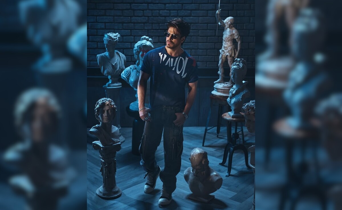 Shah Rukh Khan's Latest Look From An Ad Campaign Shoot Gets Big Love From Fans
