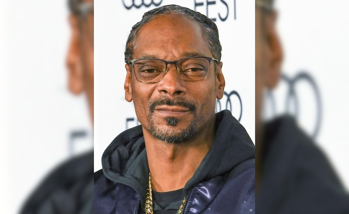 Snoop Dogg Responds To Haters "With Love" Over Appearing At Trump Inauguration Ball: "Still 100% Black"
