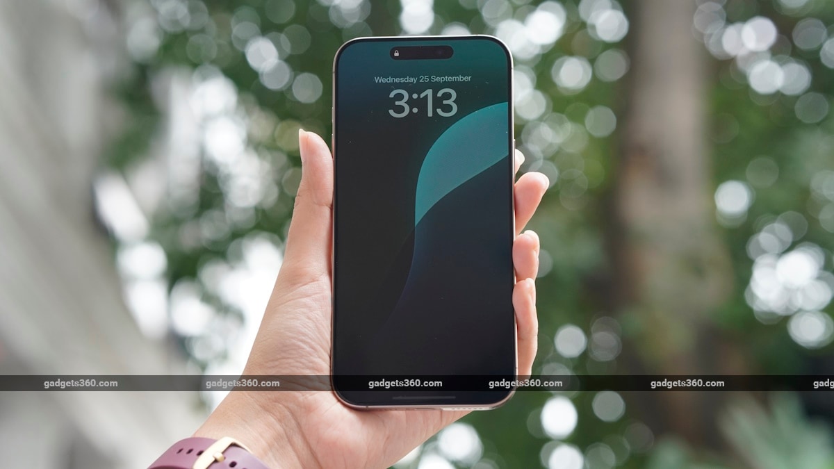 Top Discounts on Smartphones You Can Buy During Amazon Great Republic Day 2025 Sale