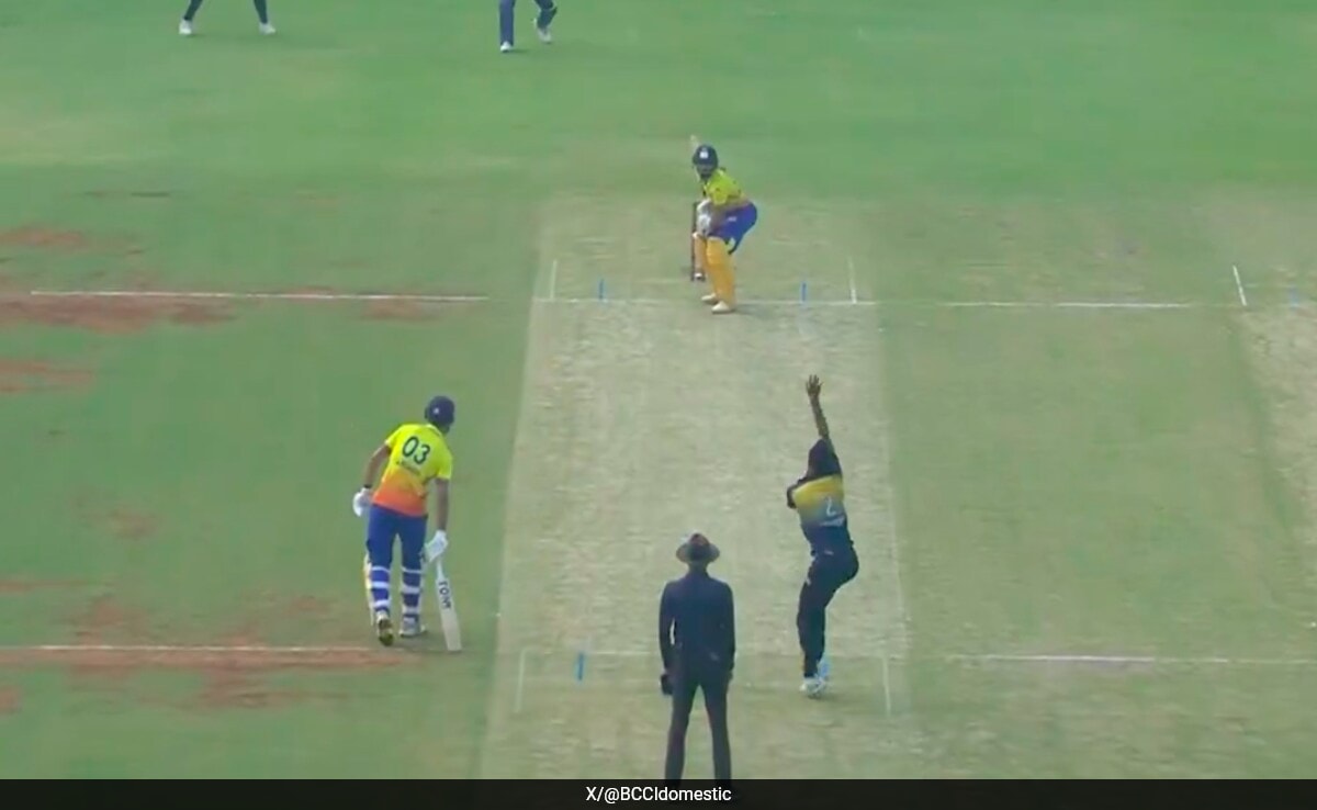 Watch: Arshdeep Singh Shatters Ruturaj Gaikwad's Stumps, Makes Case For Champions Trophy