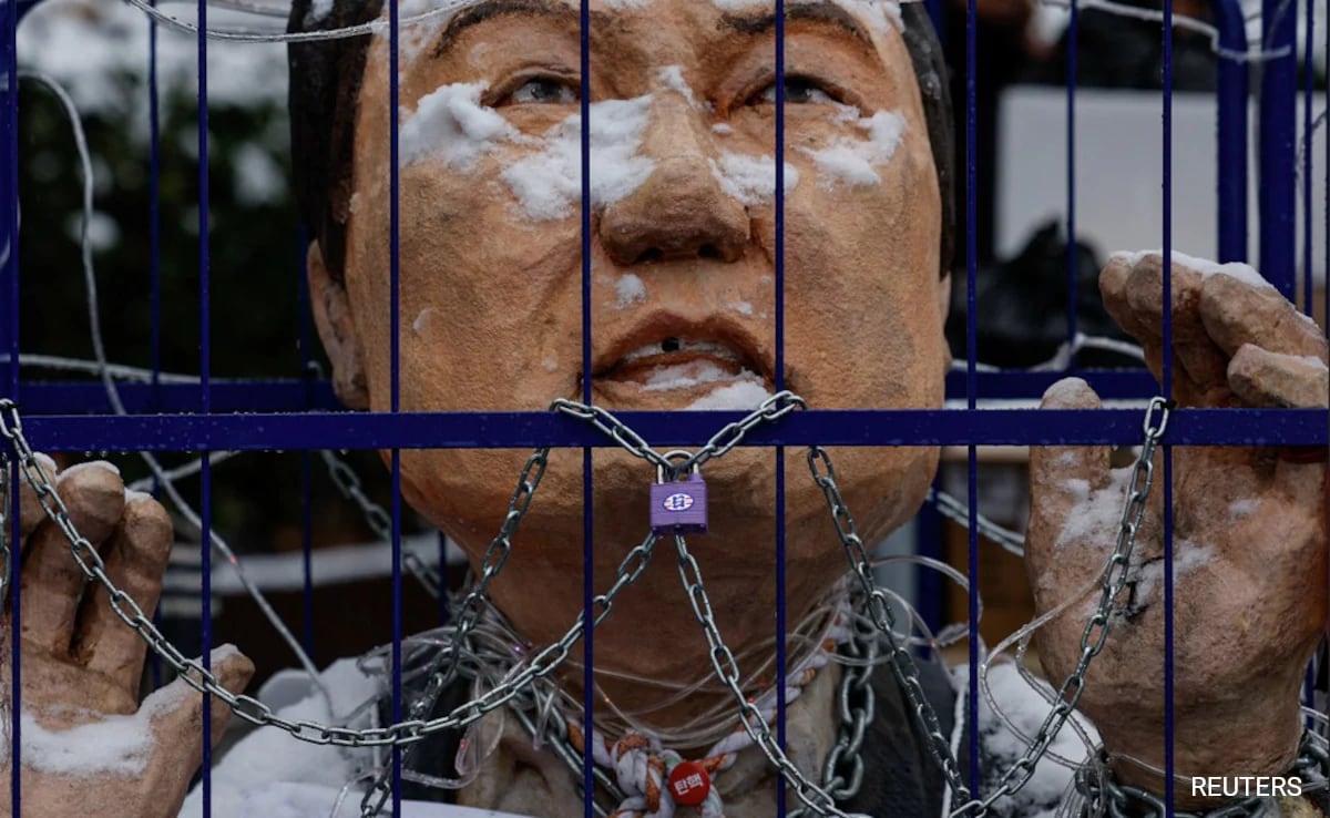 What Are South Korean Authorities Doing To Arrest Impeached President Yoon