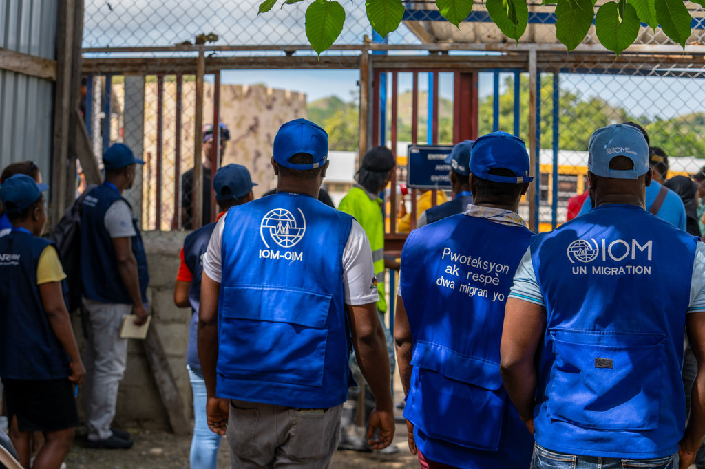 IOM staff prepare to assist deported Haitians as they re-enter their home country. IOM staff prepare to assist deported Haitians as they re-enter their home country.