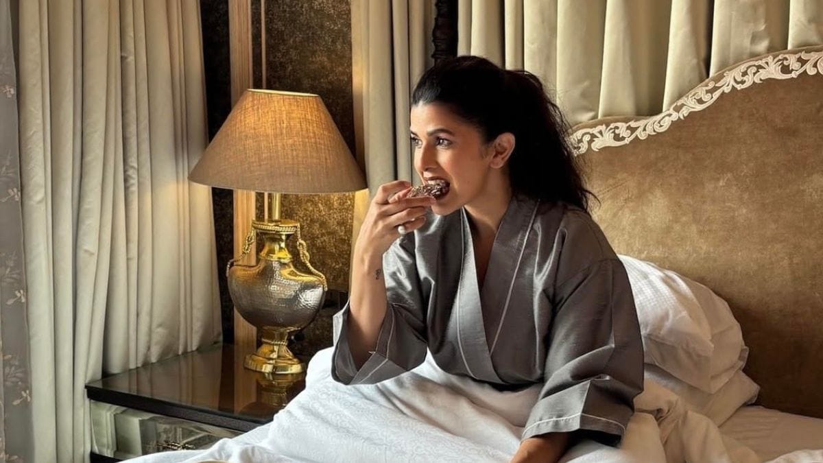 Nimrat Kaur Spent Her Sunday Morning Having Breakfast In Bed – See Pics