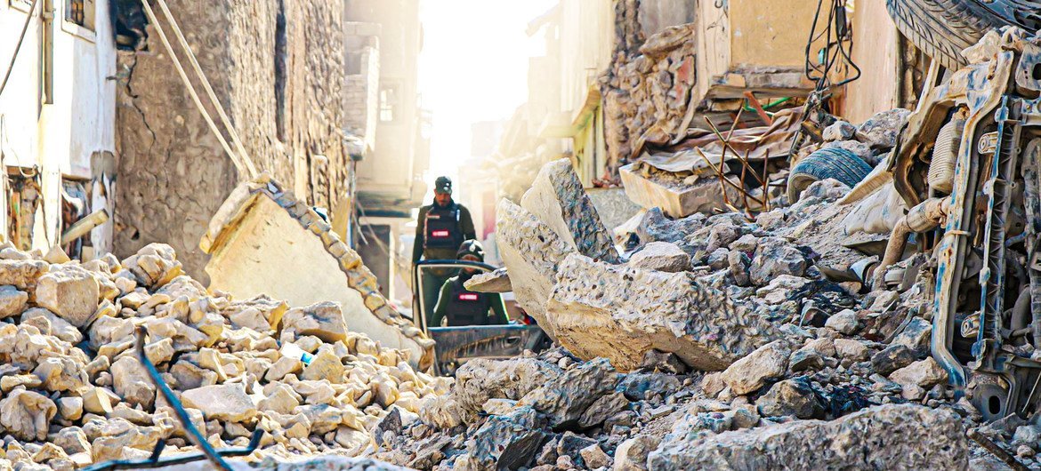 An UNMAS team in war-torn Mosul, Iraq, searches for and clears explosives in the rubble. An UNMAS team in war-torn Mosul, Iraq, searches for and clears explosives in the rubble.