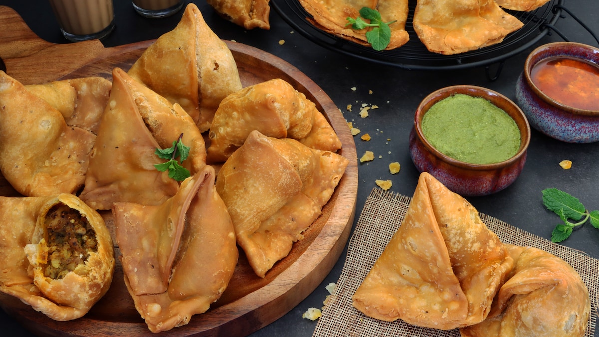5 Signs Youre A True Samosa Lover - How Many Can You Relate To?