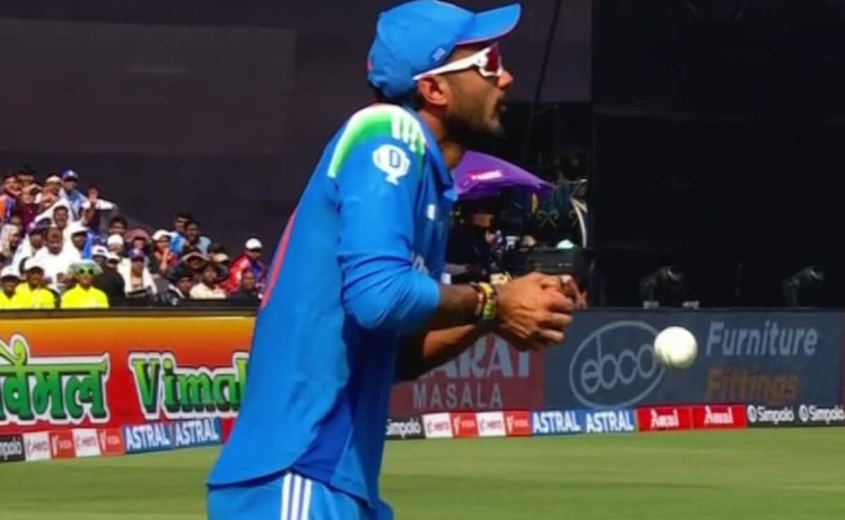 Axar Patel Smiles After Dropping 'Easiest Catch Of All Time', Sunil Gavaskar Reacts. Watch