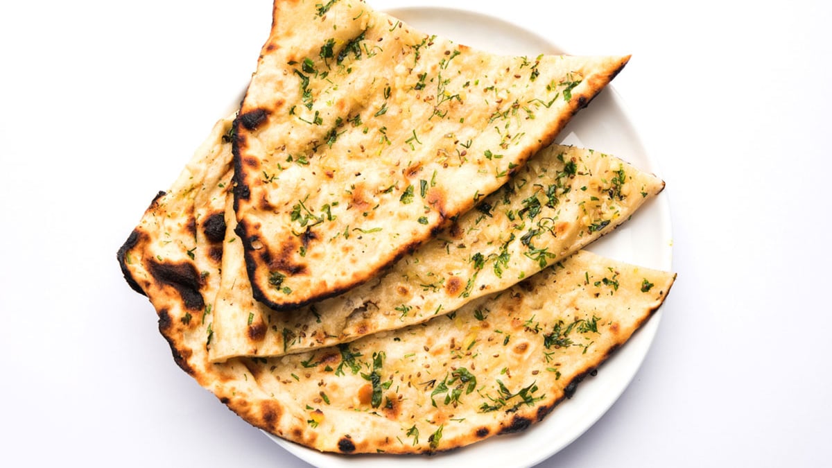 Paneer Thecha Kulcha: A Delicious Twist To Your Classic Kulcha Recipe - Try It Today