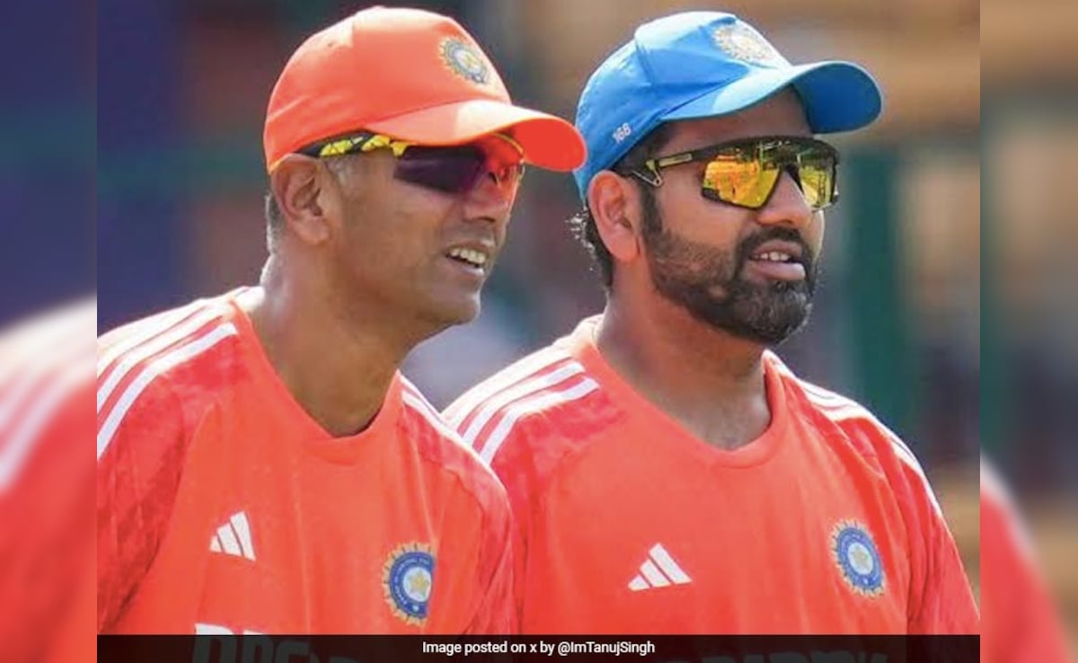 Sunil Gavaskar Suggests Rahul Dravid To Roped In After Rohit Sharma's Dismissal vs England: "A Recent Coach..."