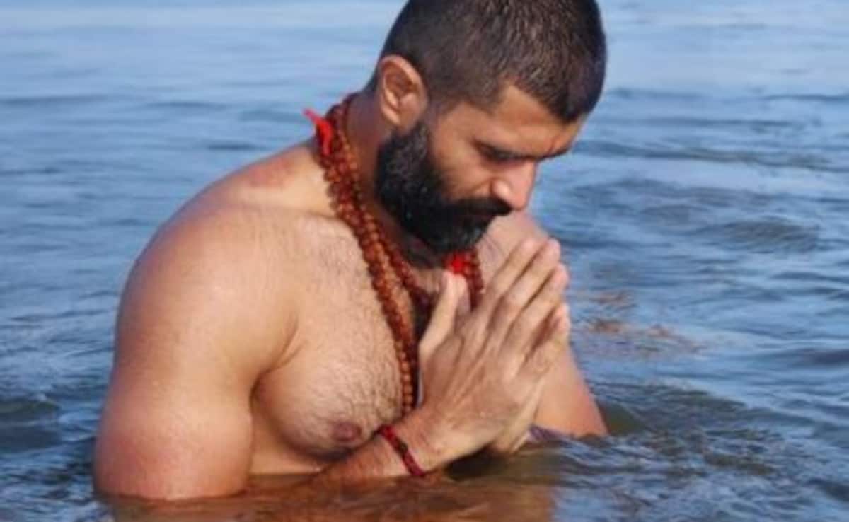 Saying Prayers With Mummy Dearest