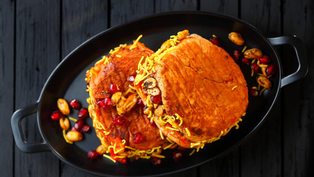 10 Mouth-Watering Street Foods You Can Find In Pune