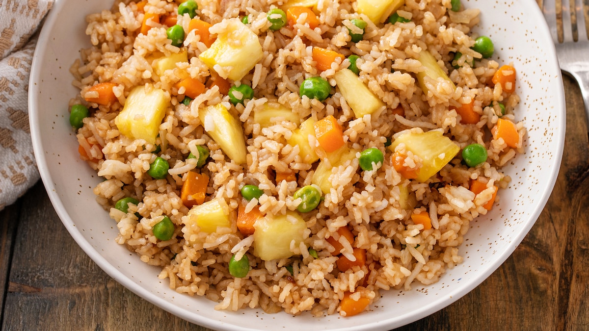 How To Make Protein-Packed Egg Garlic Fried Rice - Follow These Steps