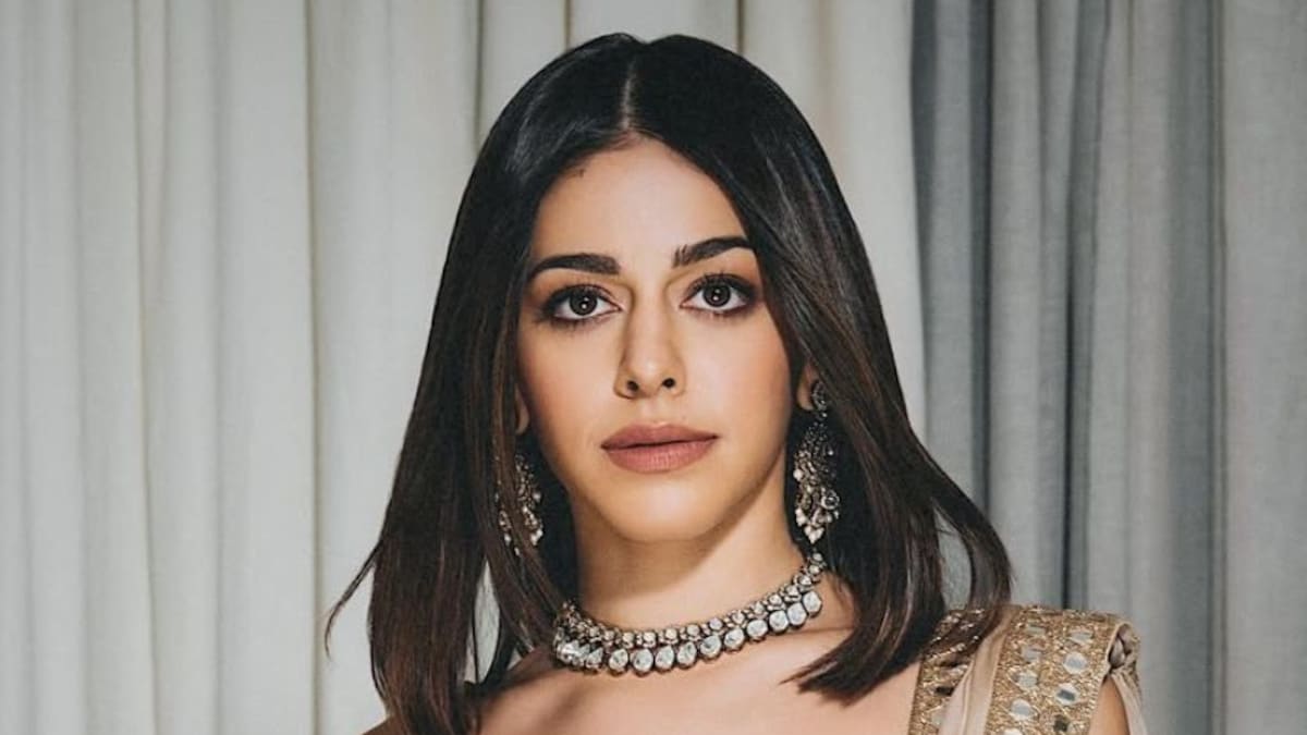 Watch: Alaya F Shares Her Ice Cream-Like Smoothie Bowl Recipe That Tastes Like Ice Cream