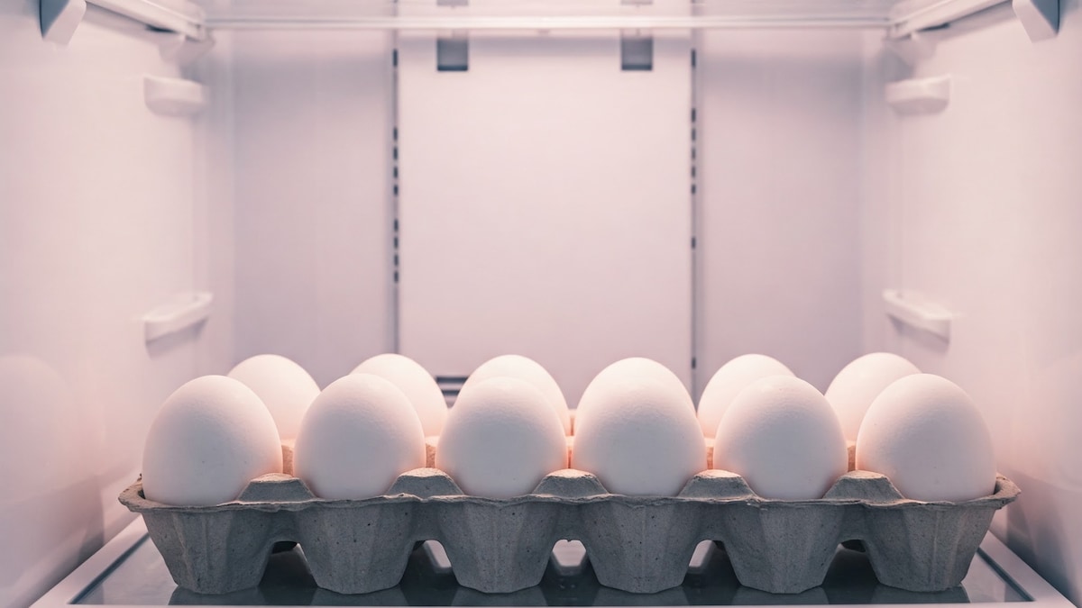 How Long Do Eggs Last In The Fridge? Eat Them While They Are Still Good