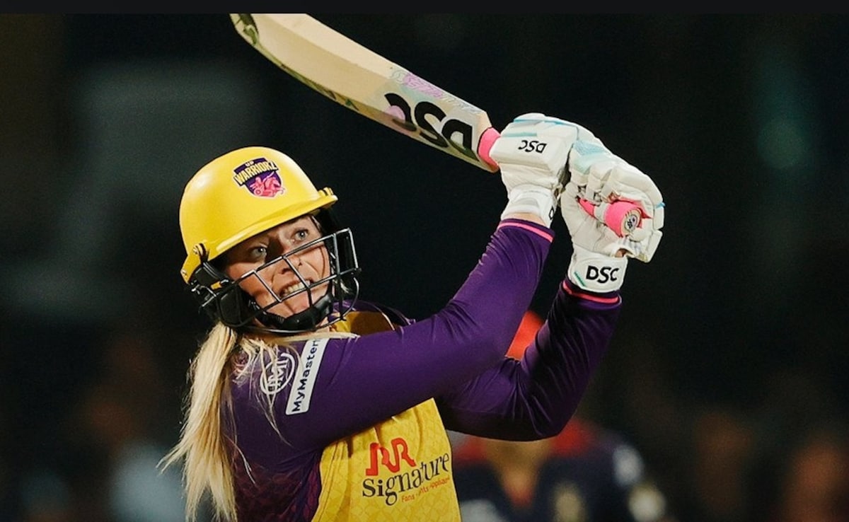 Sophie Ecclestone Shines As UP Warriorz Beat RCB In WPL's First-Ever Super Over