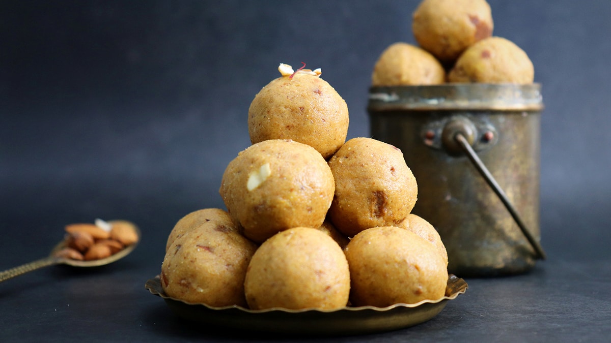 Maha Shivratri 2025: Celebrate With Sweet Recipes Using Desi Khand, Not Refined Sugar