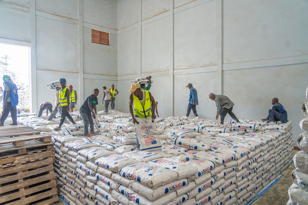 WFP continues to deliver food aid in Goma. WFP continues to deliver food aid in Goma.
