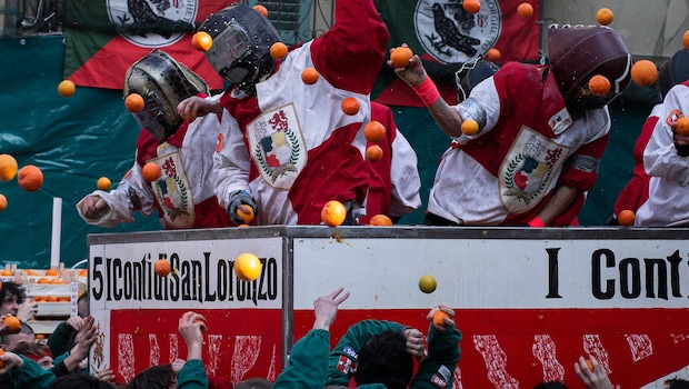 Historical Reenactment Symbolising A Rebellion Against An Oppressive Ruler Historical Reenactment Symbolising A Rebellion Against An Oppressive Ruler