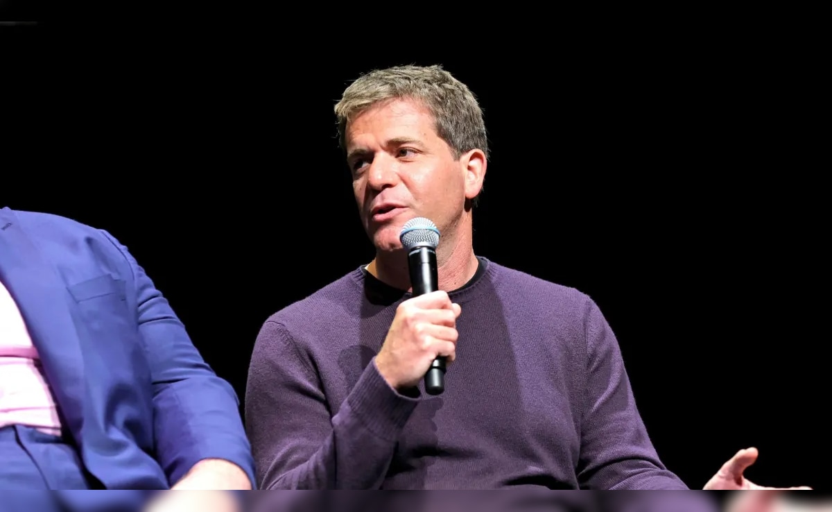 Director Nicholas Stoller On His Film You're Cordially Invited: "I Love Love Stories"