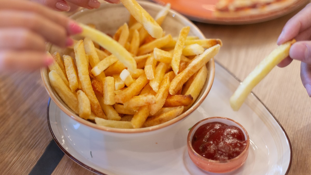 Love French Fries? 5 Ways To Make Them Healthier Without Losing Crunch