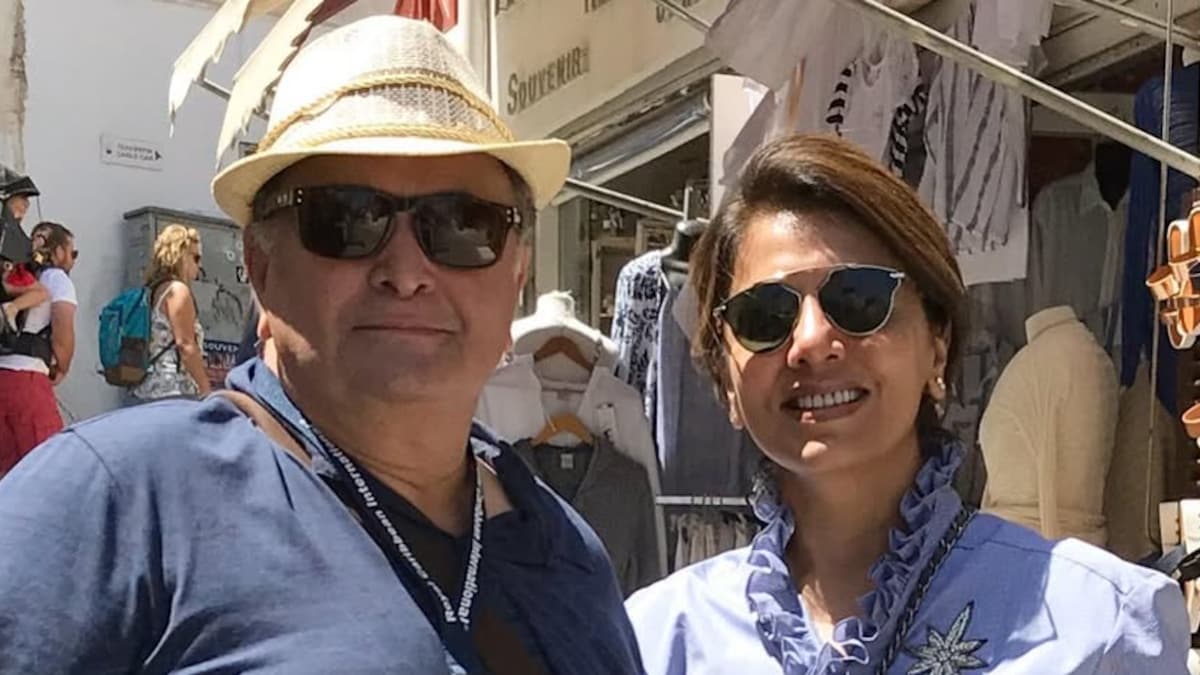 Neetu Kapoors Throwback Pic Celebrates Rishi Kapoors Everlasting Love For Food