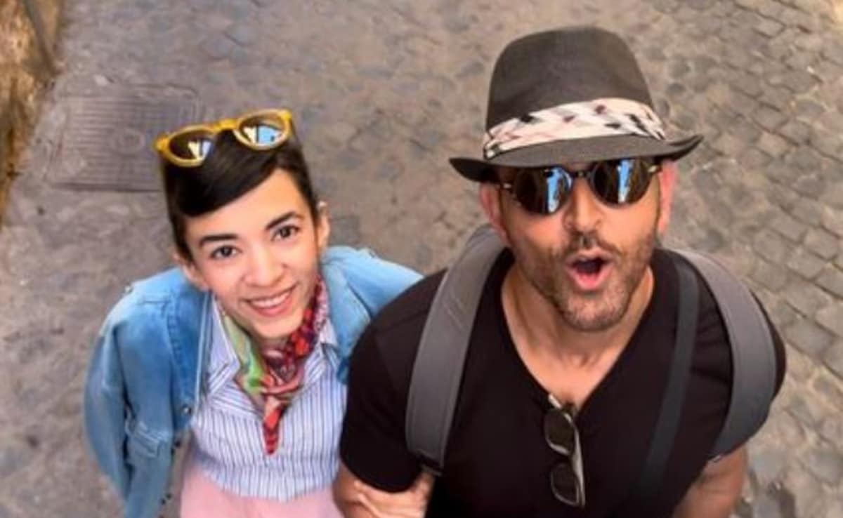 Saba Azad's Reply To Trolls Who Call Her "Greek God's Girlfriend"