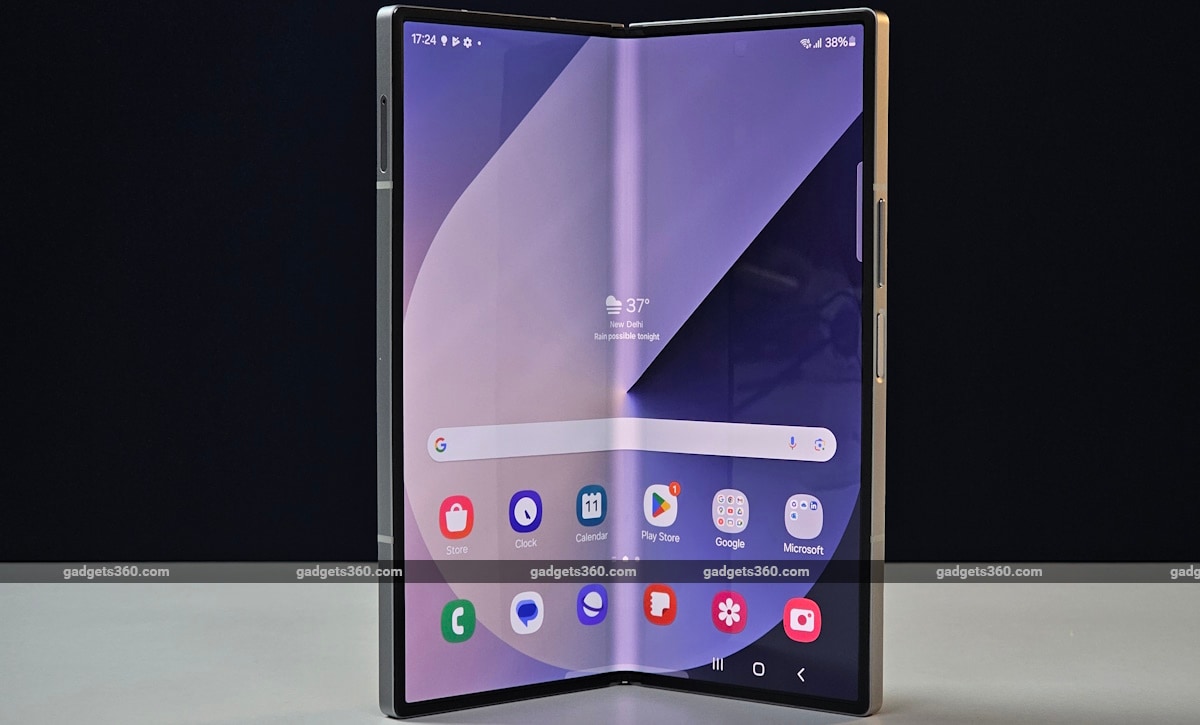 Samsung Galaxy Z Fold 7 Tipped to Get a Redesigned S-Pen With a Thicker Body